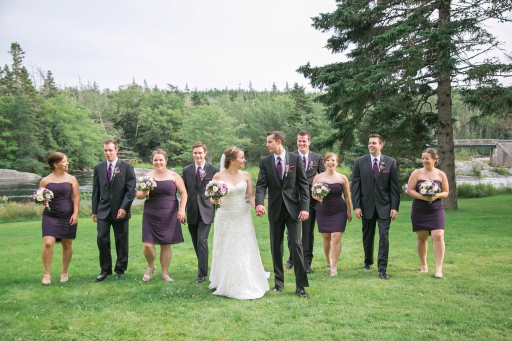 Nova Scotia Simple Elegant Wedding | www.lauraclarkephotos.com
