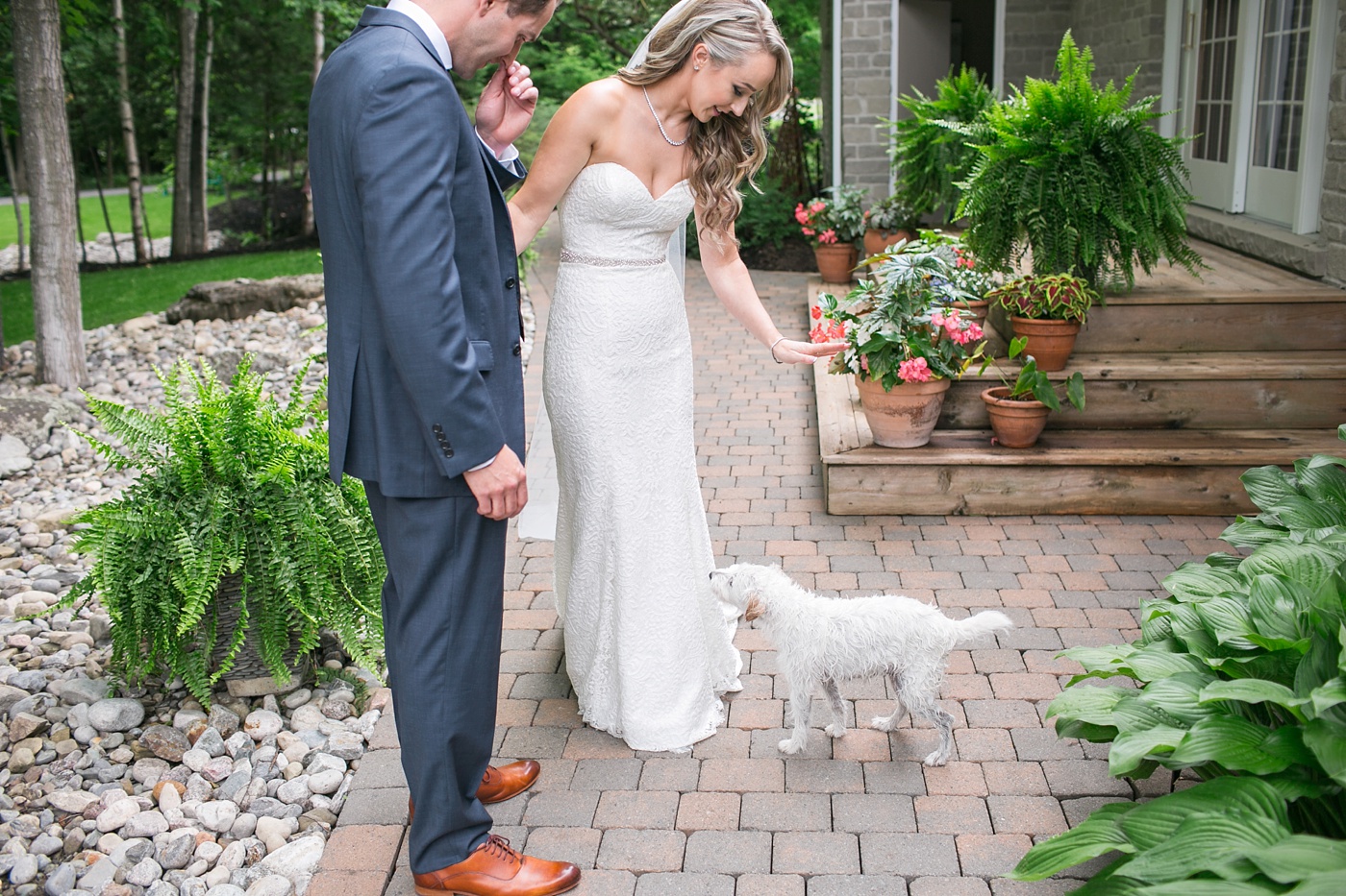 Backyard Farm Wedding | Laura Clarke Photos